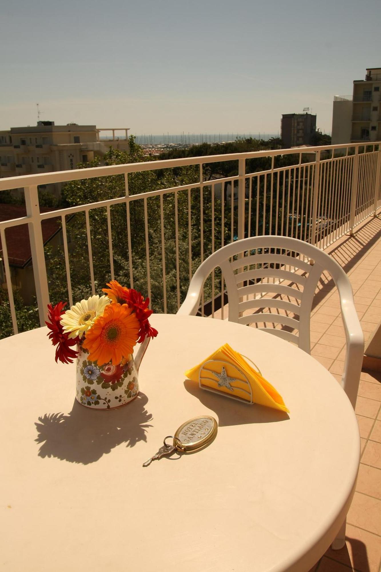 Hotel Santiago Milano Marittima Extérieur photo