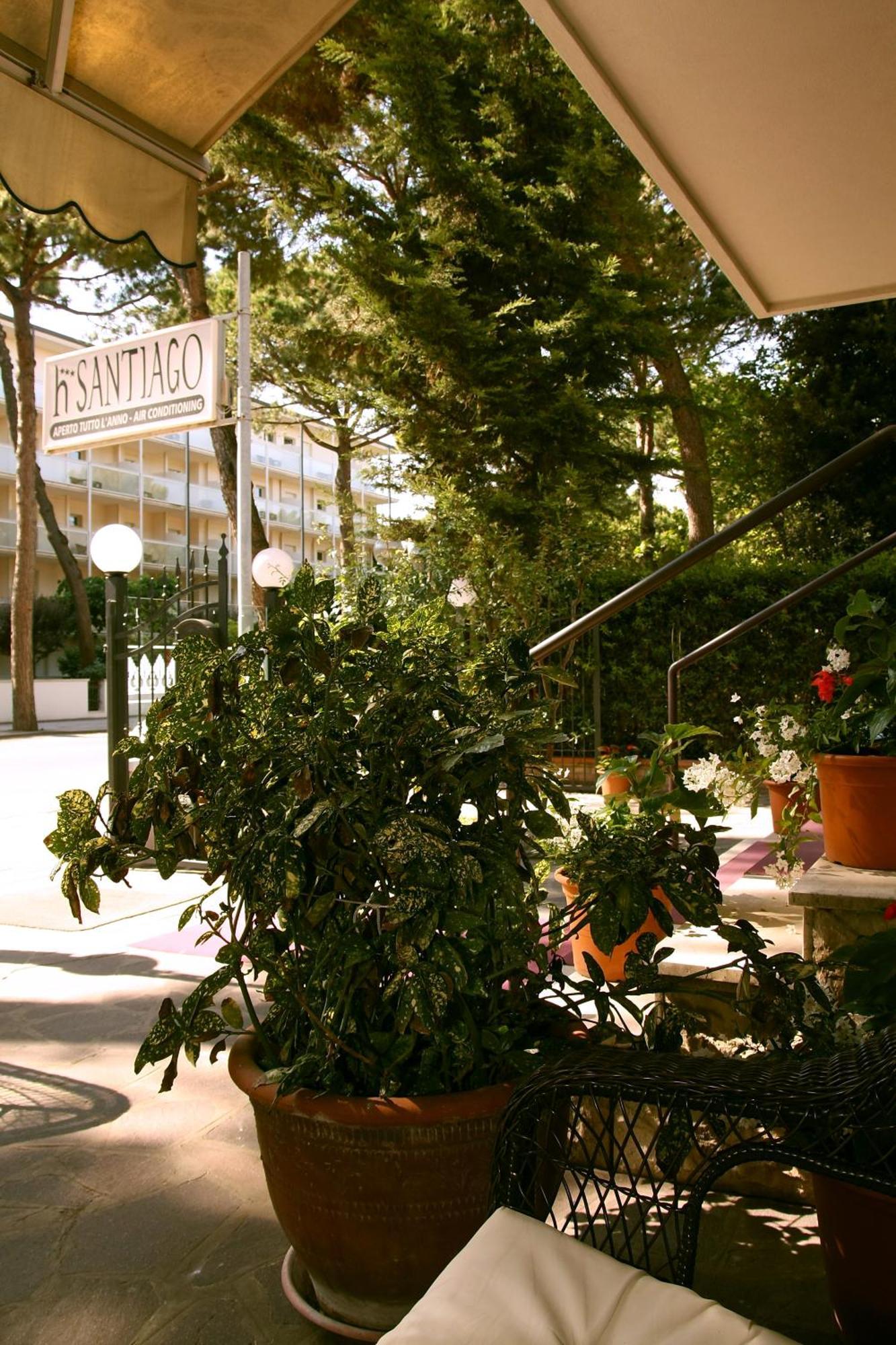 Hotel Santiago Milano Marittima Extérieur photo