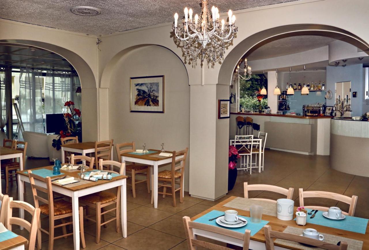 Hotel Santiago Milano Marittima Extérieur photo